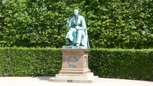 057-Hans-Christian-Andersen-Denkmal-im-Königlichen-Garten