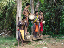 26 Emberaindianer in Panama